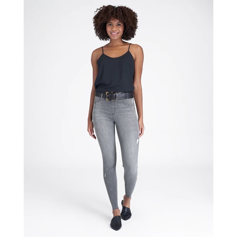 Spanx vintage gray distressed hem skinny jeans, medium GUC
